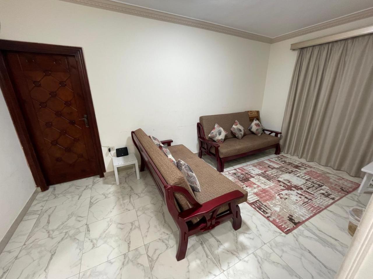 Afnan Airport Apartment